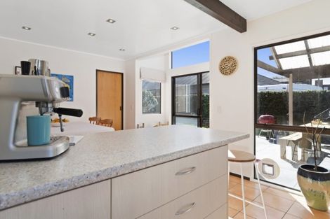 Photo of property in 25 Links View Drive, Omokoroa, 3114