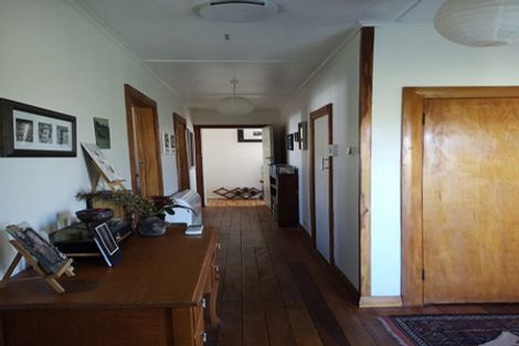 Photo of property in 14 Wyndham Street, Carterton, 5713