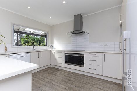 Photo of property in 2246 State Highway 16, Helensville, 0875