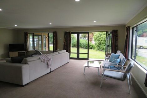 Photo of property in 109 Devon Street, Arrowtown, 9302