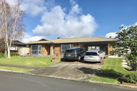 Photo of property in 35 Vanderbilt Parade, Albany, Auckland, 0632