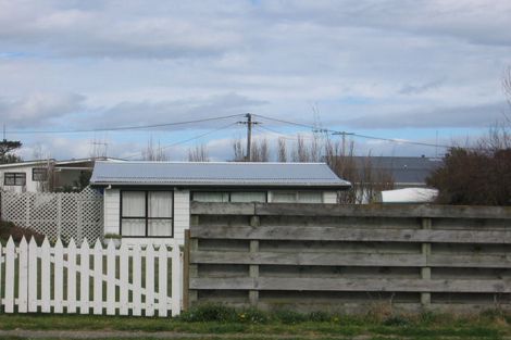 Photo of property in 10 Cousins Avenue East, Foxton Beach, Foxton, 4815