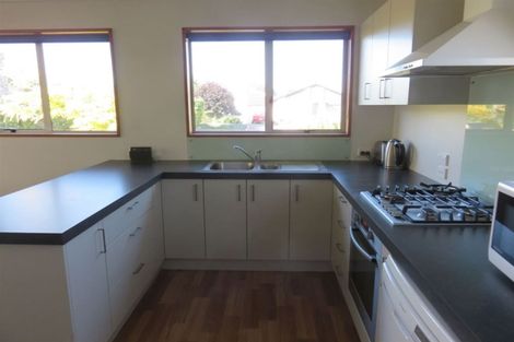 Photo of property in 15 Rolfe Place, Bishopdale, Christchurch, 8053