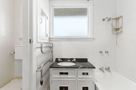 Photo of property in 70 Daniels Road, Redwood, Christchurch, 8051