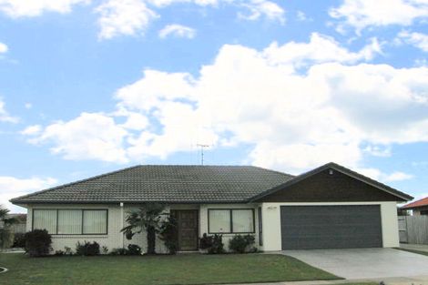 Photo of property in 51 Dalton Drive, Papamoa Beach, Papamoa, 3118