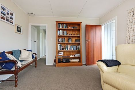 Photo of property in 2 Alexander Avenue, Onekawa, Napier, 4110