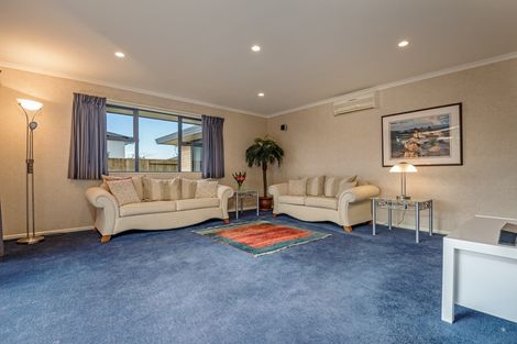 Photo of property in 42 Roberts Line, Kelvin Grove, Palmerston North, 4414