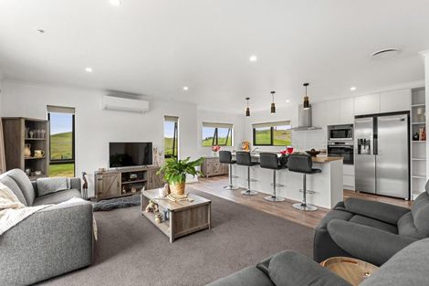 Photo of property in 64 Ruapuke Road, Raglan, 3296