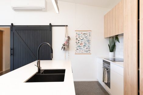 Photo of property in 16 Downes Street, Titahi Bay, Porirua, 5022