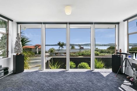 Photo of property in 1/232 Lake Terrace, Waipahihi, Taupo, 3330