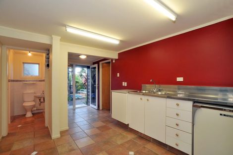 Photo of property in 31 Rothesay Bay Road, Rothesay Bay, Auckland, 0630