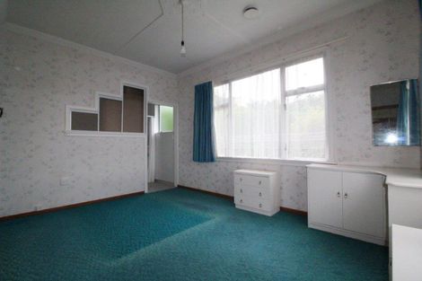 Photo of property in 2 Sussex Street, Mossburn, 9792