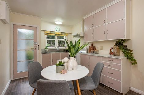 Photo of property in 3/13 Luckie Street, Tawa, Wellington, 5028