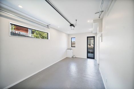 Photo of property in 44c Blakeborough Drive, Forrest Hill, Auckland, 0620