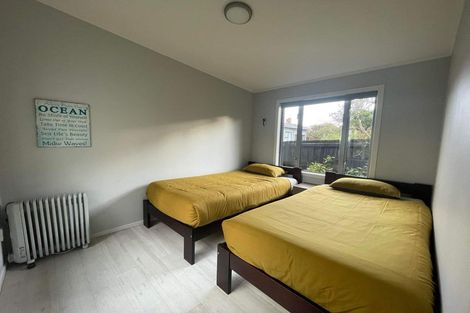 Photo of property in 15 Old Lake Road, Narrow Neck, Auckland, 0624