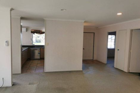 Photo of property in 19 Cate Road, Rototuna, Hamilton, 3210