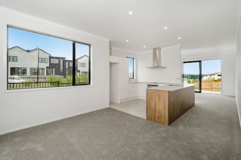Photo of property in 21d Nellie Drive, Kumeu, 0810