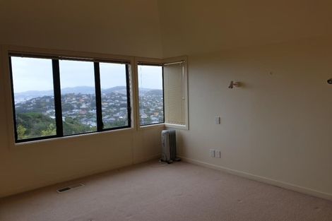 Photo of property in 7 Imran Terrace, Khandallah, Wellington, 6035