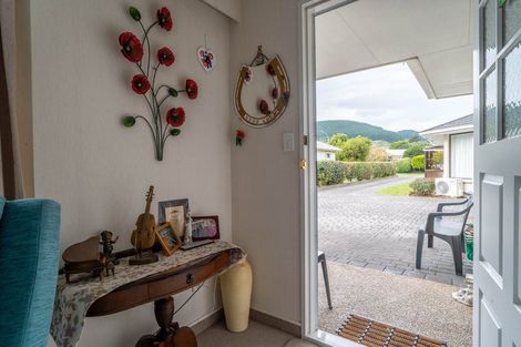 Photo of property in 15c Nathan Street, Tawa, Wellington, 5028