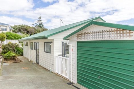Photo of property in 37a Matatiro Street, Titahi Bay, Porirua, 5022