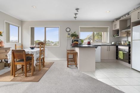 Photo of property in 12 Valley Fields Place, Pukekohe, 2120