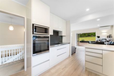 Photo of property in 79 John Downs Drive, Browns Bay, Auckland, 0630