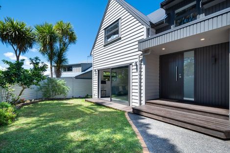 Photo of property in 1034 Scenic Drive North, Swanson, Auckland, 0816