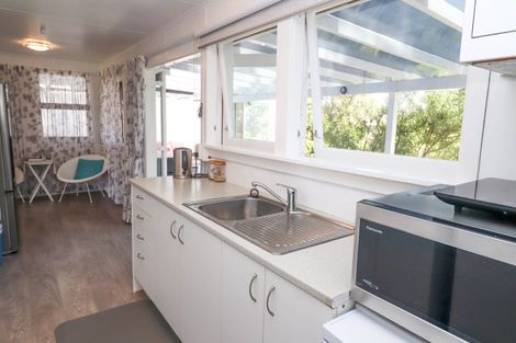 Photo of property in 10 Tatahi Street, Te Puru, Thames, 3575