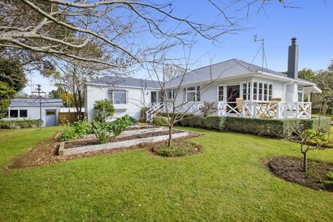 Photo of property in 48 Tarahua Road, Welbourn, New Plymouth, 4310