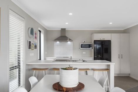 Photo of property in 3 Traverse Lane, Omokoroa, 3114