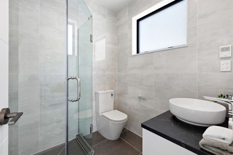 Photo of property in 28 Takurua Terrace, Orewa, 0931