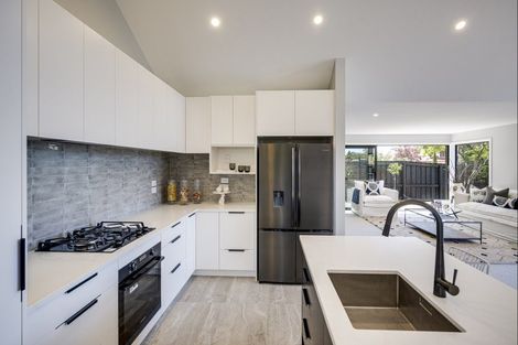 Photo of property in 30a Lucknow Road, Havelock North, 4130