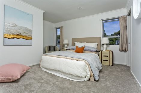 Photo of property in 3/13 Kaihu Street, Northcote, Auckland, 0627