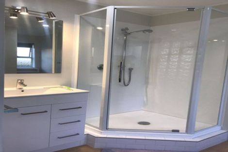 Photo of property in 10 Tercel Place, Sunnyhills, Auckland, 2010