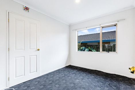 Photo of property in 4 Parkridge Way, Henderson, Auckland, 0612