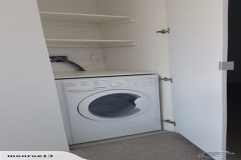 Photo of property in Alpha Apartments, 504/4 Elizabeth Street, Mount Victoria, Wellington, 6011