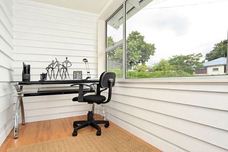 Photo of property in 42 Haverstock Road, Sandringham, Auckland, 1025