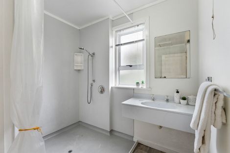 Photo of property in 12 Cambridge Street, Gonville, Whanganui, 4501