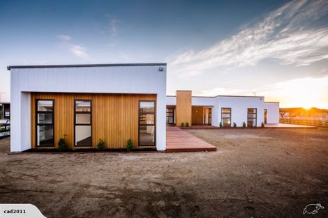 Photo of property in 16 Alan Livingston Drive, Cambridge, 3434