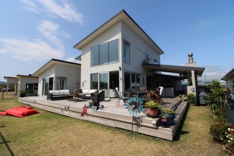 Photo of property in 159 Rangiora Crescent, Matarangi, Whitianga, 3592