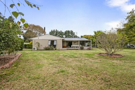 Photo of property in 21 Raumai Road, Bulls, 4894