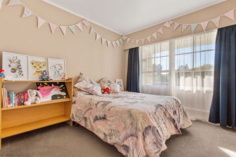 Photo of property in 72 Grande Vue Road, Hillpark, Auckland, 2102