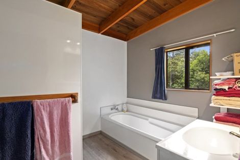 Photo of property in 71 Porika Road, Rotoroa, Murchison, 7077