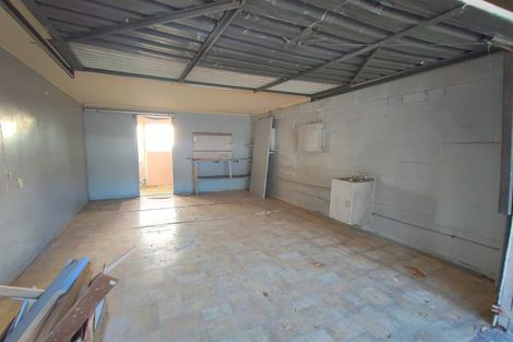 Photo of property in 2/352 Glenfield Road, Glenfield, Auckland, 0629