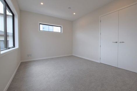 Photo of property in 7 Eric Gifford Drive, Ranui, Auckland, 0612