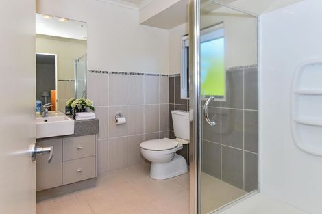 Photo of property in 6 Stranraer Crescent, Wattle Downs, Auckland, 2103