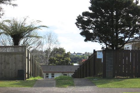 Photo of property in 17 Esmeralda Street, Welcome Bay, Tauranga, 3112