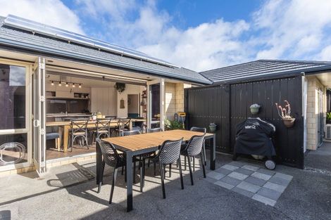 Photo of property in 196 Tutere Street, Waikanae Beach, Waikanae, 5036
