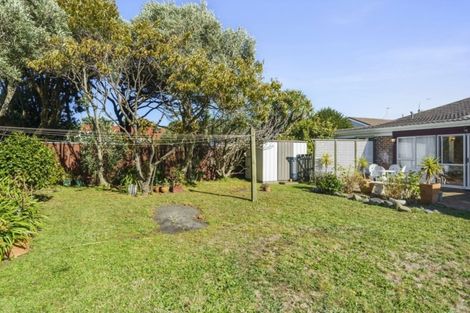 Photo of property in 303 The Parade, Island Bay, Wellington, 6023