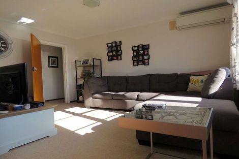 Photo of property in 9 Reynolds Street, Taita, Lower Hutt, 5011